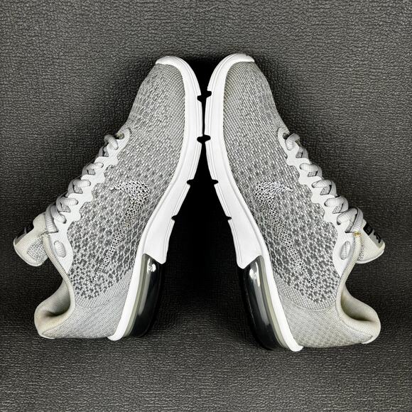 π΄ Nike Air Max Sequent 2 Women`s Size 8.5 Silver White Running Shoes 852465-001 - Picture 5 of 8